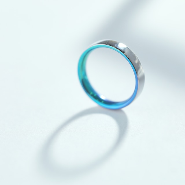 裏で楽しむ 4mm フラット リング　新緑と青空